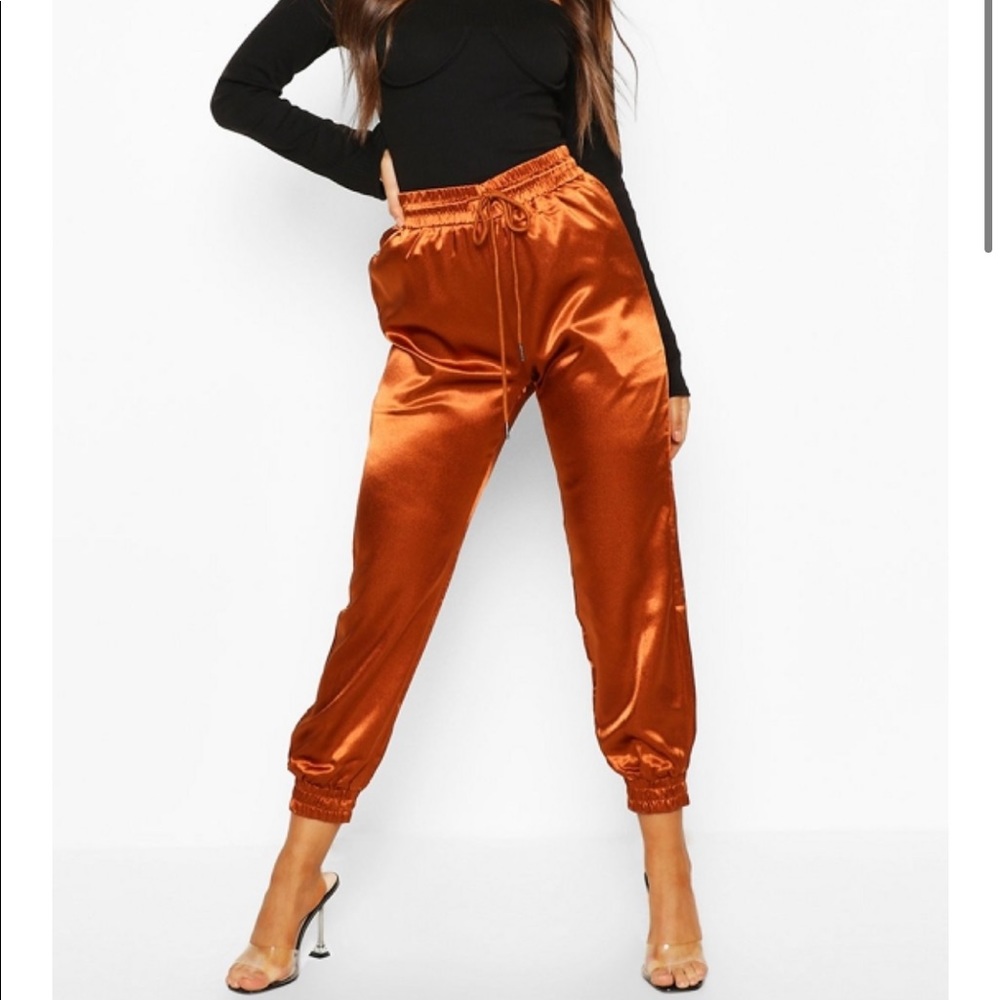 Boohoo Satin joggers